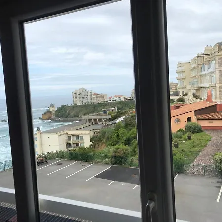 Front De Apartmán *